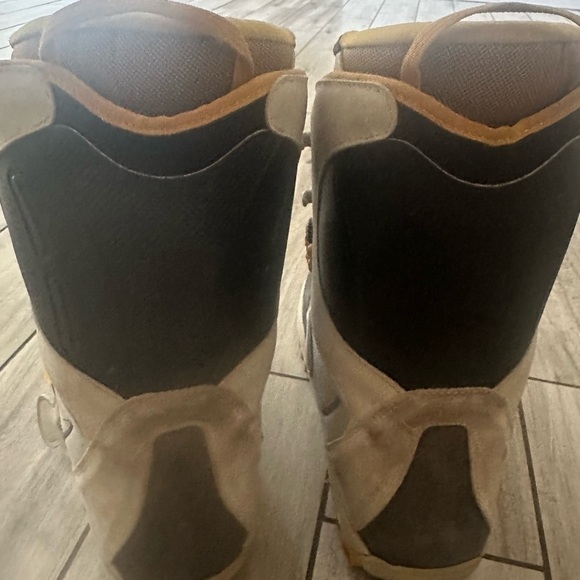 Salomon Synapse Snowboard Boots Mens Size 13 Pull Lock Warm Yellow Black - Picture 3 of 11